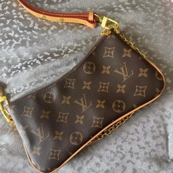 Louis Vuitton Monogram Crossbody with Gold Chain - Picture 3 of 5